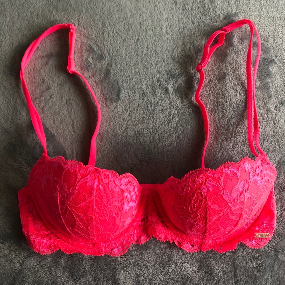 Victoria’s Secret Lace Push- Up Bra